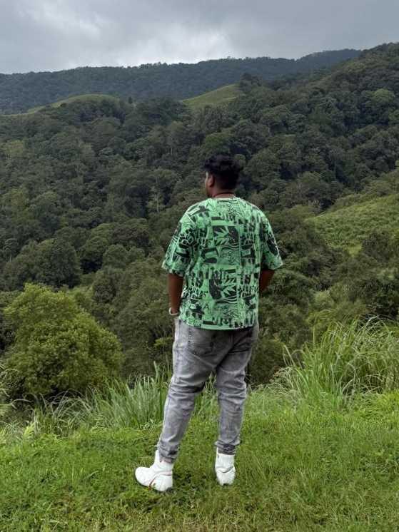 Dharnesh-Chandar-profile